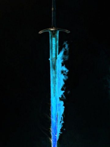 玄幻题材ai魔改短剧封面，云雾山巅人物持剑而立，紫光雷电交加